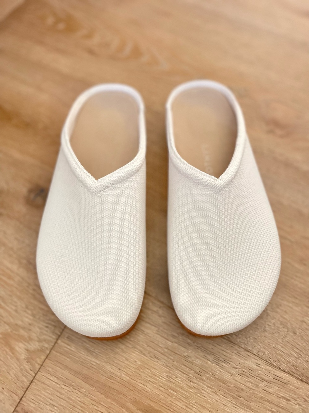 Rothy’s casual clog Jasmine cream size 9 hemp